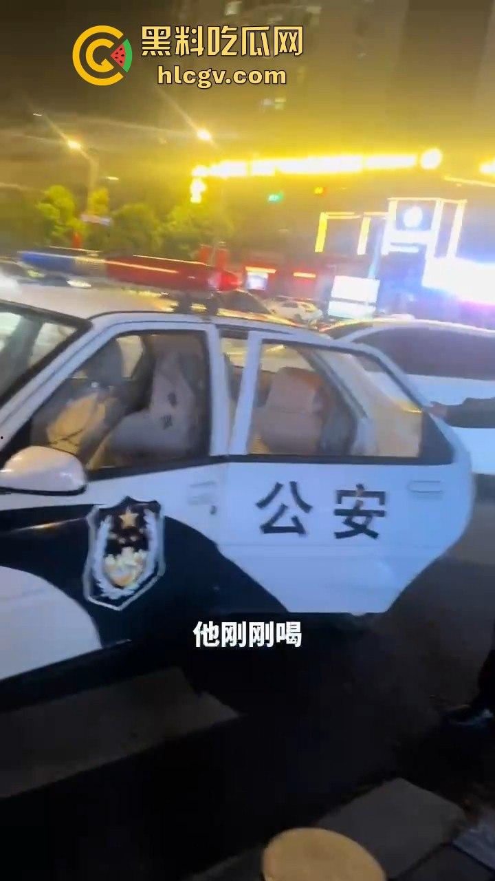 湖北襄阳退役军人被酒醉男暴揍！坚守身份全程没还手，这醉汉真是命大！-5
